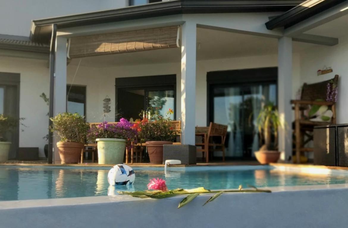 La Villa Tikalikata Сен-Жозеф Экстерьер фото